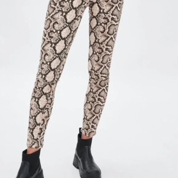 Snake Print Jeans - Picture 2 of 4